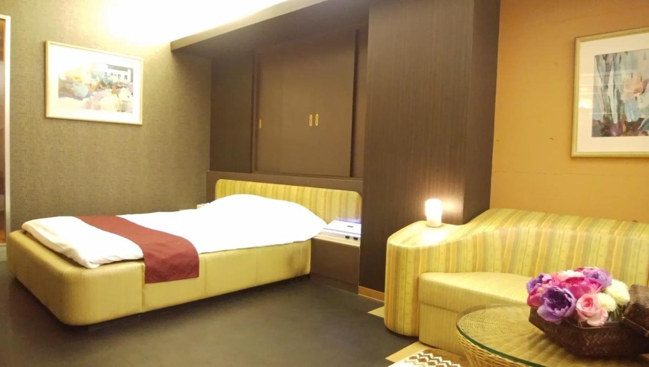 Hotel La.Festa (Adults Only) Takamatsu Zewnętrze zdjęcie